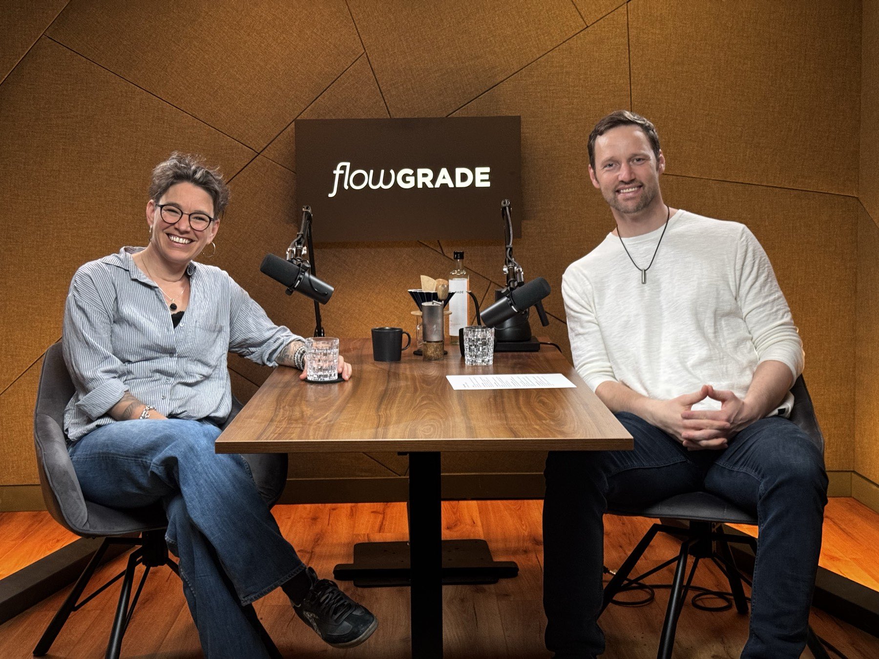 Max Gotzler mit Gast im Aufnahmestudio der Flowgrade Show